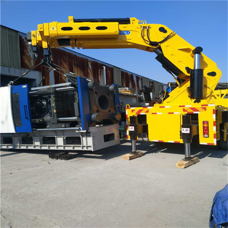 佛罗镇 大吨位折臂吊出租费用解析：一小时租赁多少钱