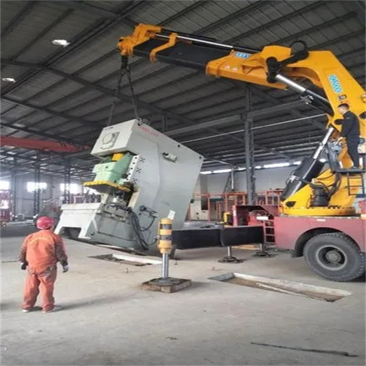 佛罗镇80吨折臂吊车出租附近电话