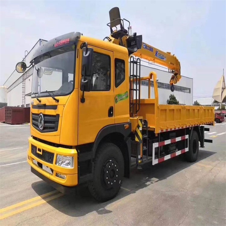 佛罗镇附近找一辆随车吊出租