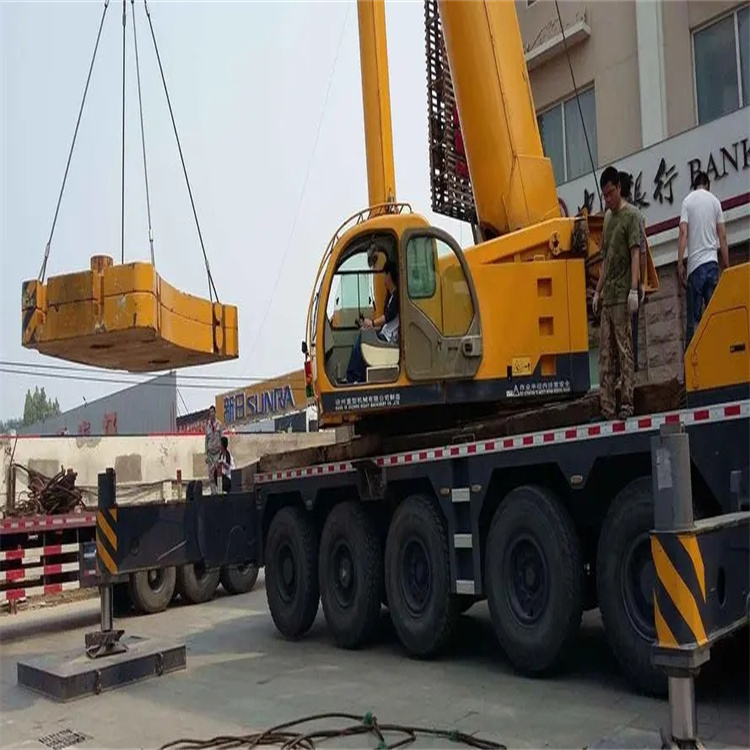 佛罗镇当地吊车出租|机器吊装|75吨|工厂搬迁服务